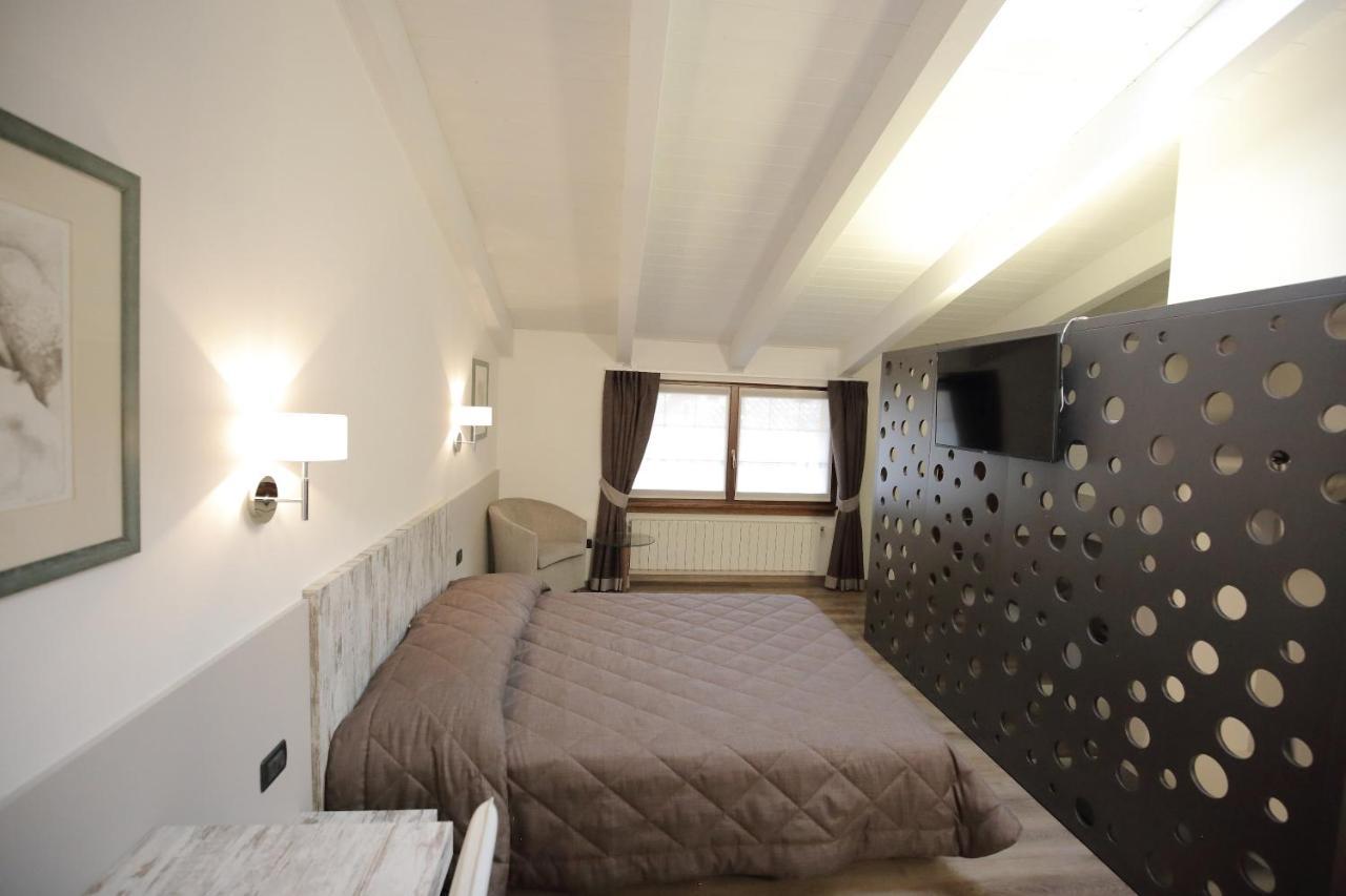 Albergo Antica Locanda Clusone Exterior foto
