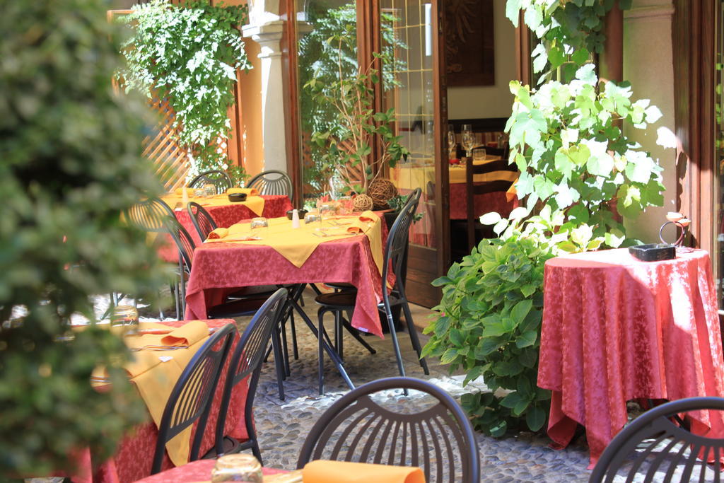 Albergo Antica Locanda Clusone Exterior foto