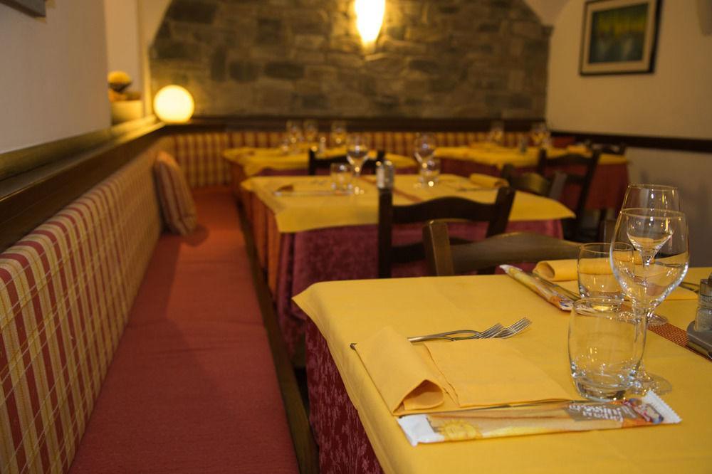 Albergo Antica Locanda Clusone Exterior foto